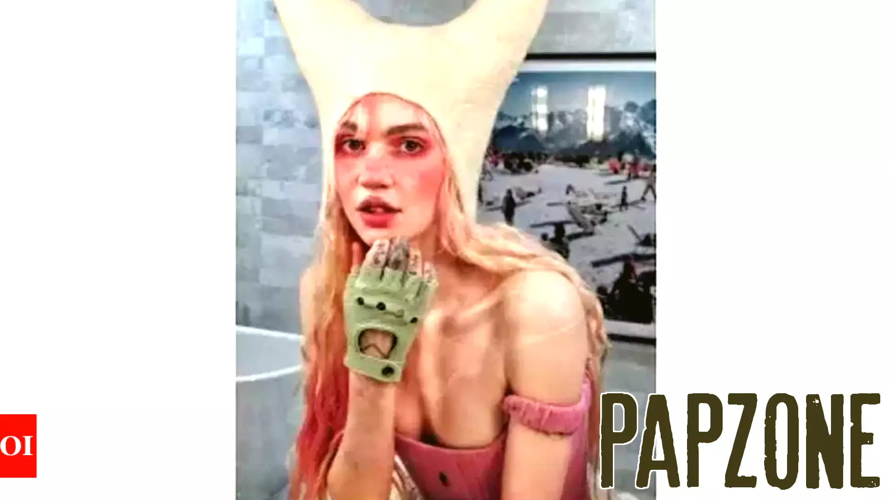 TECH NEWS: Grimes Discusses the Challenges of Bedtime with Her Children